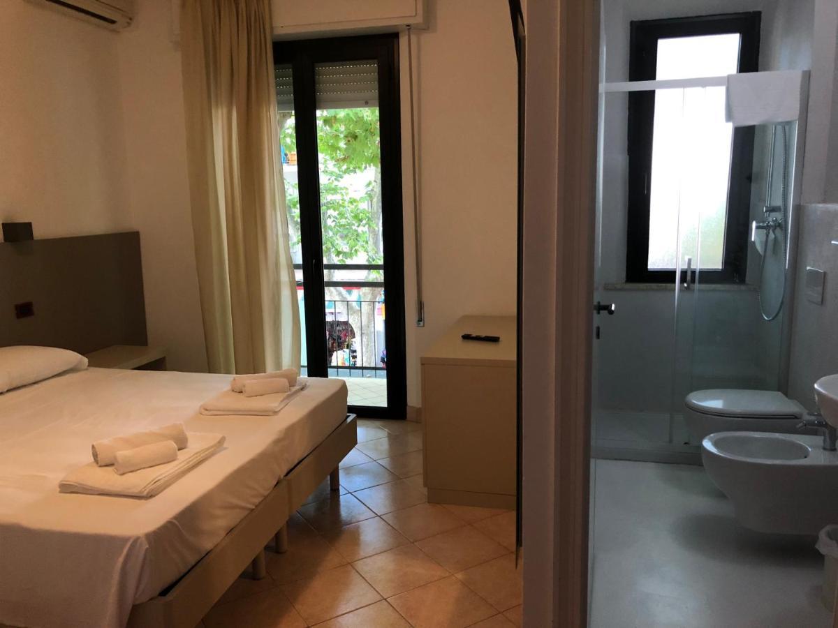 Vinsea Hotel Bellaria-Igea Marina Exteriör bild